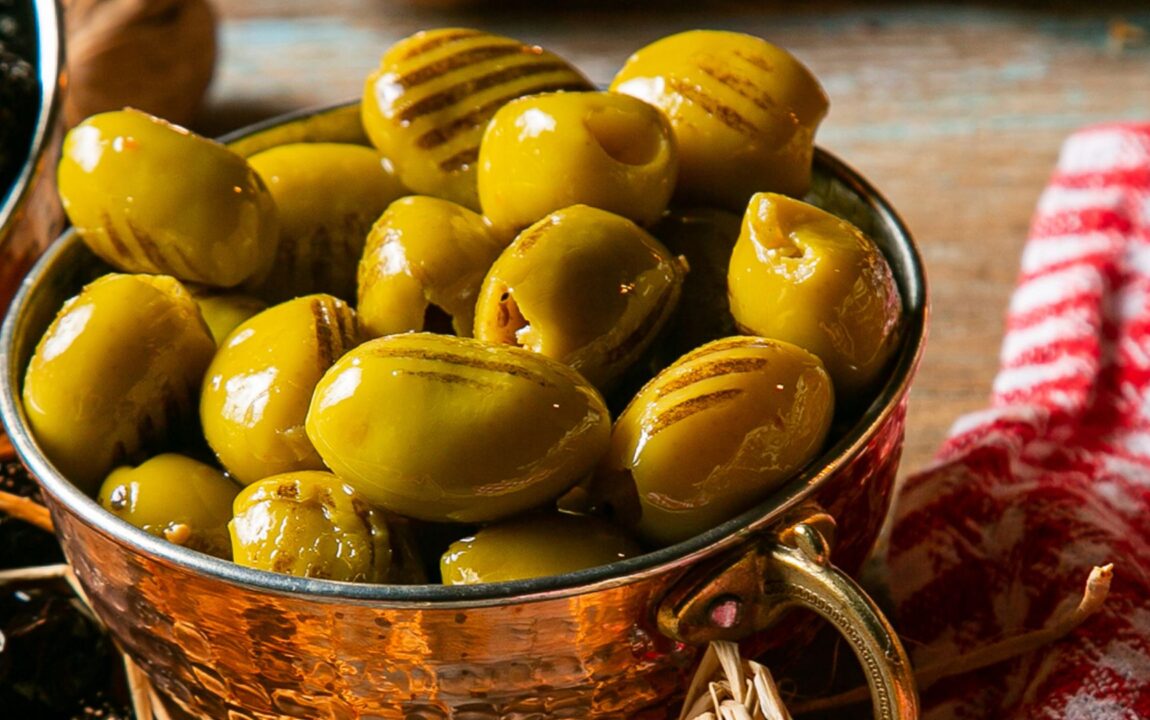 Izgara yeşil zeytin lezzeti!