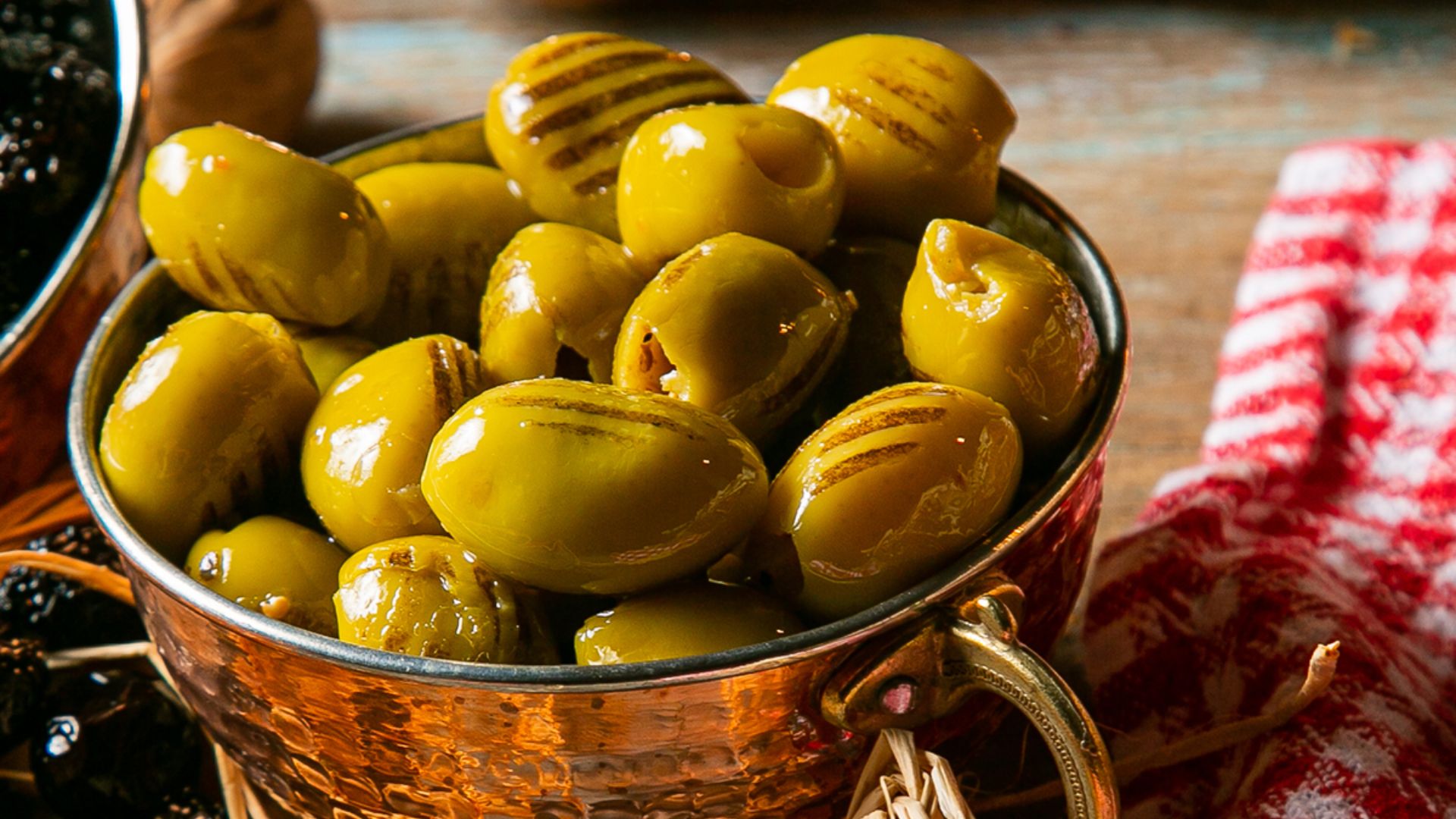 Izgara yeşil zeytin lezzeti!